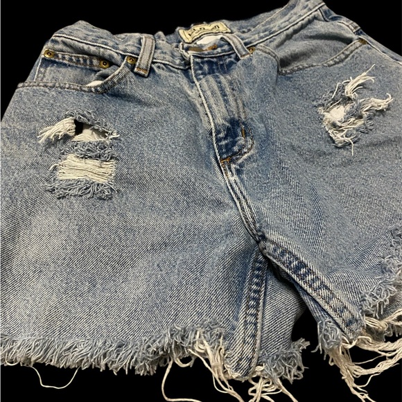 90s Distressed Grunge Vibes L.L.‎ Bean Vintage Women's Ripped Blue Denim Shorts - Picture 6 of 9